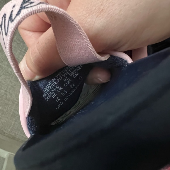 RUN SMALL baby girl NIKE slides - Picture 5 of 6